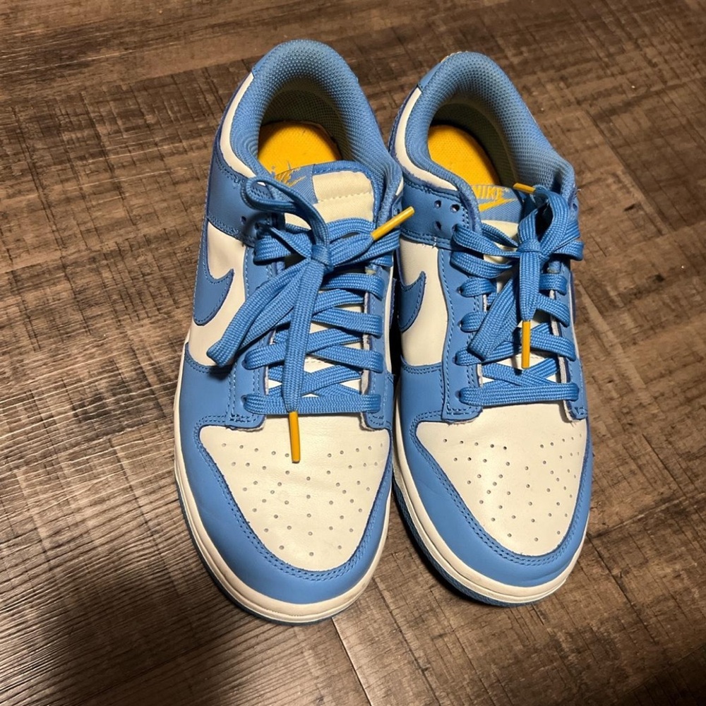 Nike Women Sky Blue and White Sneakers Size 8